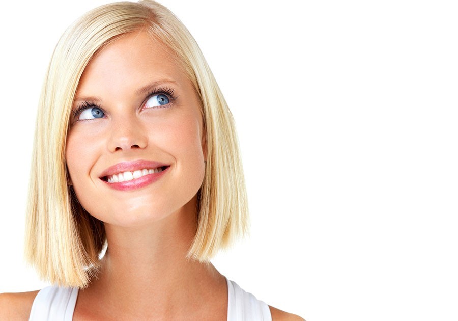 ragazza-bionda-pensare