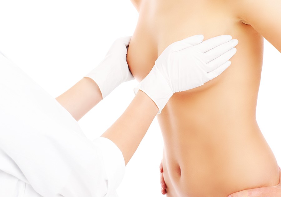 seno perfetto con la chirurgia